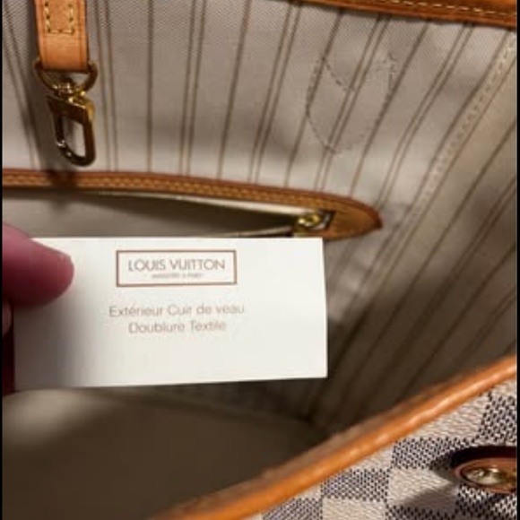 Louis Vuitton Neverfull MM - Picture 2 of 4